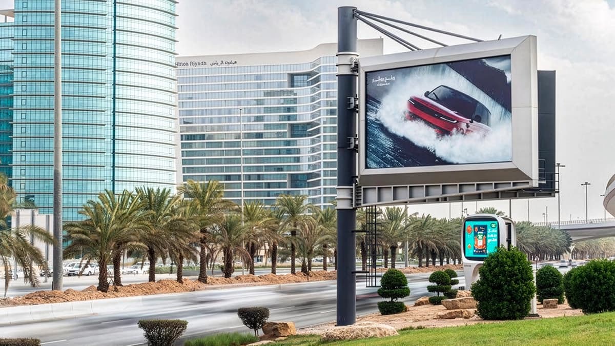 Static unipole roadside advertising in Saudi Arabia